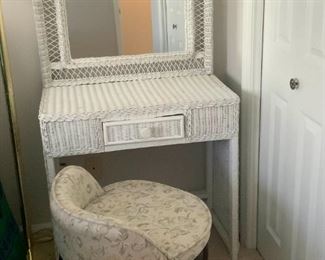Wicker Vanity Set