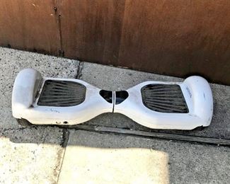 https://www.ebay.com/itm/115470119469	JF7018 White Hoverboard NOT TESTED CHARGER NOT INCLUDED LOCAL PICKUP		BIN	99.99
