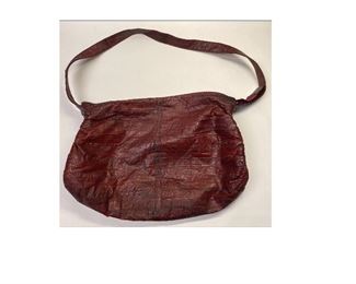 https://www.agesagoestatesales.com/product/om1010-vintage-red-eelskin-purse/184	OM1010 VINTAGE RED EELSKIN PURSE 		BIN	19.99
