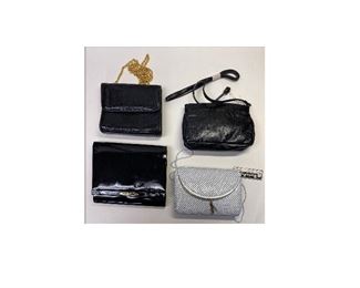 https://www.agesagoestatesales.com/product/om1012-lot-of-4-evening-formal-wear-purses/177	OM1012 LOT OF 4 EVENING FORMAL WEAR PURSES 		BIN	29.99

