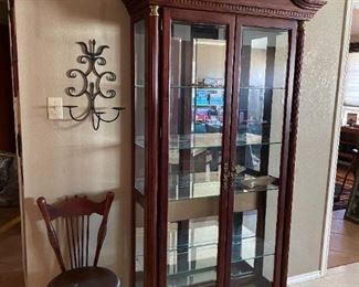 Pulaski Furniture China Cabinet