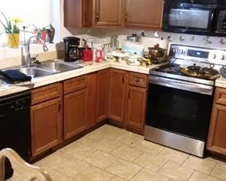 Lower Kitchen Cabinets & All Appliances MUST go!