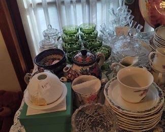 Green Glasses are sold 