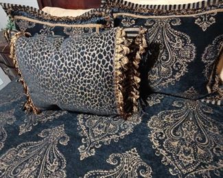 Queen size bedding from hemispheres