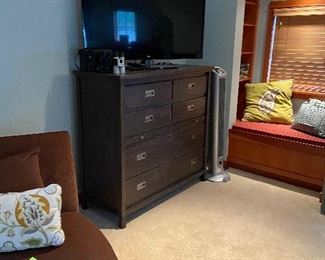 Bedroom furniture for sale featured in separate photos.  TV is an LG asking $50 47"