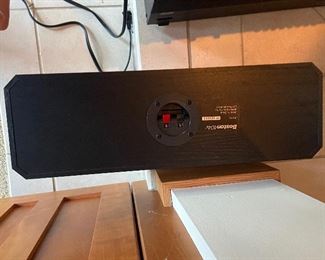 Boston 404v back view