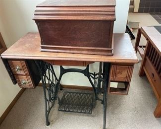 $350   REDUCED TO $250  ANTIQUE PAINTED #7464939 SINGER SEWING MACHINE w IRON TREADLE & TABLE 1920'S
Vintage Singer sewing machine.  This piece is a hand painted machine with original cabinet and treadle.  All drawers are functional with only 1 missing the drawer pull.  A great conversation piece in good vintage condition.
DETAILS + DIMENSIONS:
34L x 16D x 29H (table)  inches
Machine  18L x 12D x 10.5H inches
CONDITION: Cabinet is in very good condition but is missing 1 drawer pull.  The sewing machine shows signs of age and use.  Please refer to photos for a more detailed look at condition.  We make every attempt to list and photograph any defects or signs of wear that are significant to this sale. 
LOCAL PICKUP MCLEAN, VA.  BUYER IS RESPONSIBLE FOR ANY NECESSARY DISASSEMBLY AND ALL COSTS ASSOCIATED WITH SHIPPING OR PICK UP.  PLEASE CONTACT US FOR SHIPPING RECOMMENDATIONS.