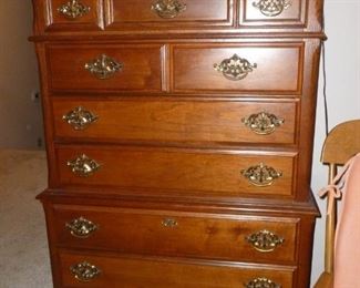 Matching chest of drawers