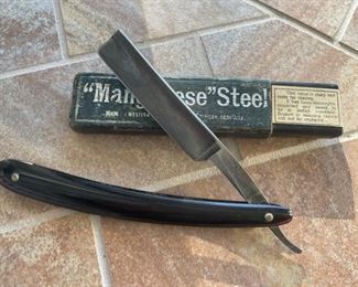  No. 421 Barbers Pet Antique Straight Razor