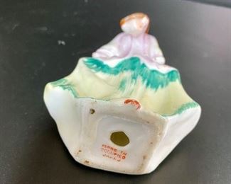 Porcelain lady - Made in Occupied Japan - Makers Mark