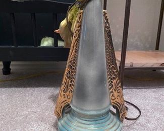 MCM arrow-shaped lamp with gold accents