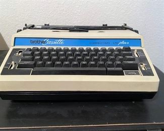 Brother Cassette Electronic Typewriter L10 Plus
