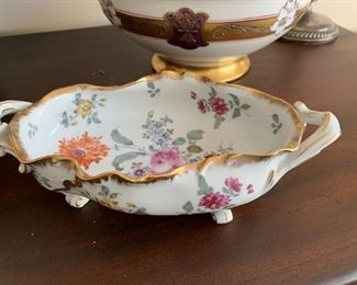3 Flowered serving bowl