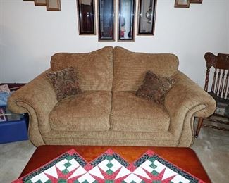 WIDE ARM LOVESEAT WITH PILLOWS