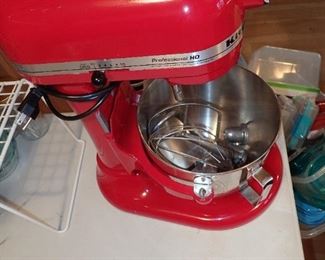KITCHENAID  RED PROFESSIONAL HD WITH ACCESSORIES 