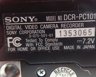 SONY DCR-PC HANDY CAM
