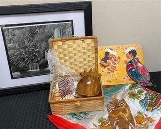 Vintage Hawaii Tropical Beachy Hawaiian Souvenir Lot