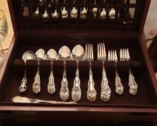 Supreme cutlery by Towle 12 place setting