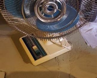 Oscillating Fan