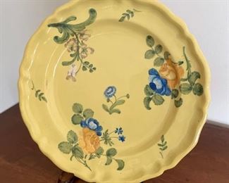 Decorative plate on stand. 