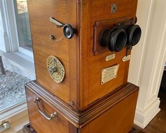 e Taxiphote stereoscope. Brevete S.G.D.G. Circa 1920s. Photo 2 of 3.