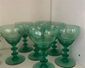 Set of 6 vintage green Art Deco wine/water glasses. 