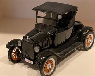 Small 1925 Model T Ford truck. Photo 1 of 2. 
