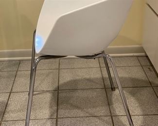 Set of 4 mid-century Italian-made Sintesi Orbit chairs. Photo 2 of 3. 