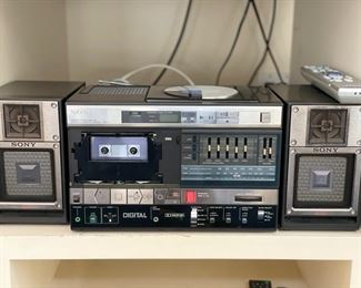 Vintage Sony compact stereo. 