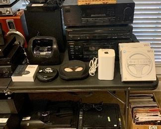 Apple, Bose, Sony, Philips & HP brands