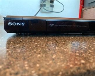 Sony CD/DVD Player DVP-NS601HP