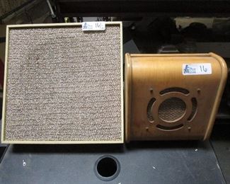 LOT OF 2 VNTAGE SPEAKER CABINETS