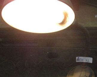 VINTAGE ART DECO DESKTOP LAMP