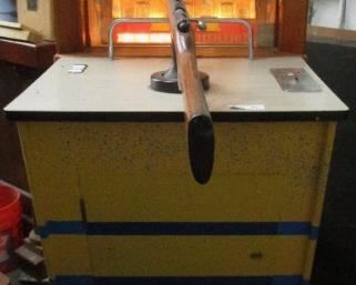 VINTAGE CHICAGO COINS "RIOT GUN" ARCADE MACHINE