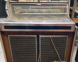 
VINTAGE SEEBURG LPC-480 JUKEBOX