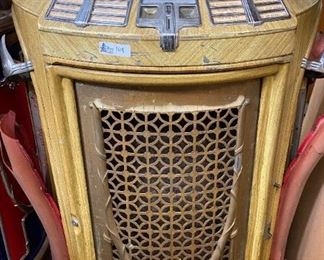 VINTAGE SEEBURG 148ML TRASHCAN STYLE JUKEBOX CIRCA 1948