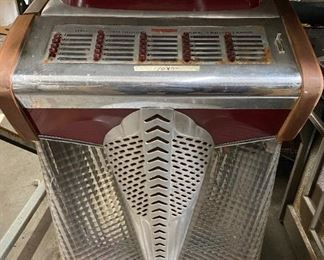 VINTAGE FILBEN JUKEBOX MODEL FP-300 CIRCA 1947/48