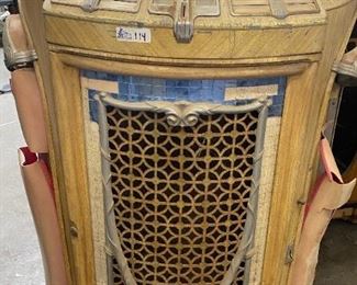 VINTAGE SEEBURG 148ML TRASHCAN STYLE JUKEBOX CIRCA 1948