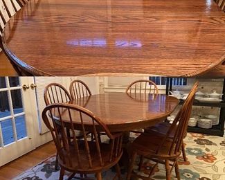 Oak Round/Oval with 1 Leaf & 6 Windsor Chairs