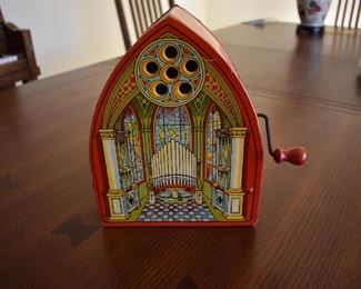 J CHEIN and Co Tin church cathedral shaped wind-Up Musical Box Toy. In excellent shape for its age! (1940) 