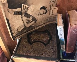 fancy bible and 1940s queen elizabeth calendar