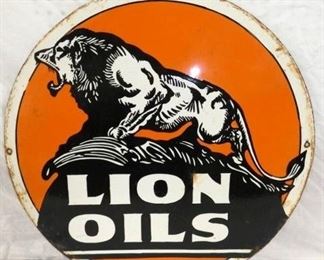 24IN PORC. LION OILS SIGN