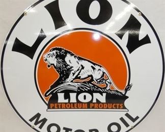 26IN. PORC. LION MOTOR OIL SIGN