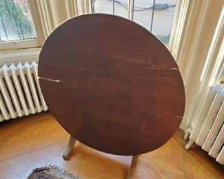 Primitive tilt top