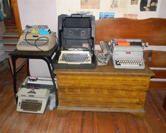 office ! ! / small chest