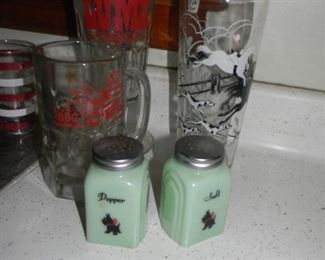 collectable restaurant ware / MORE salts around
