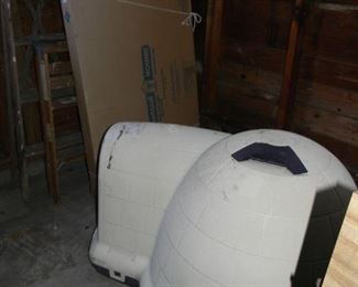 animal IGLOO and xlarge dog crate
