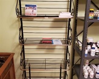 4-shelf backers rack