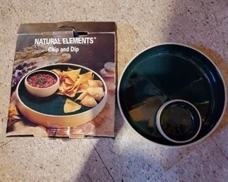 Pottery type chip & dip set
