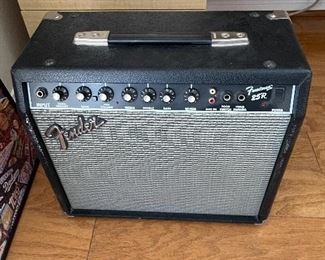 Fender Amp 25R